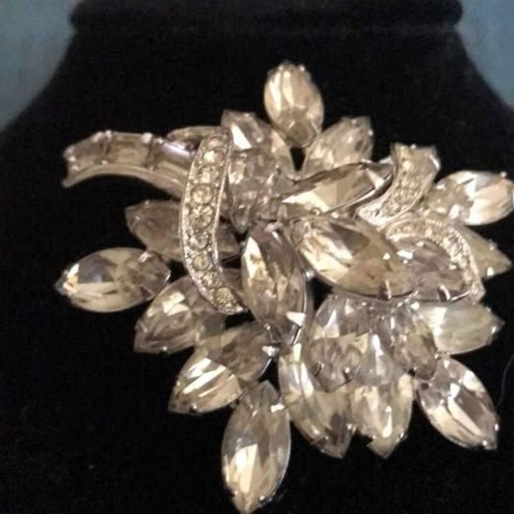 Vintage Brooch